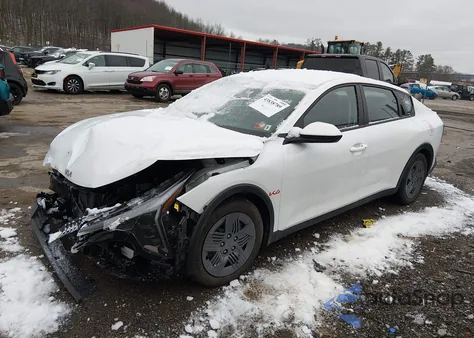 2025 Kia K4 Lx from USA, damaged, VIN 3KPFT4DE7SE172177